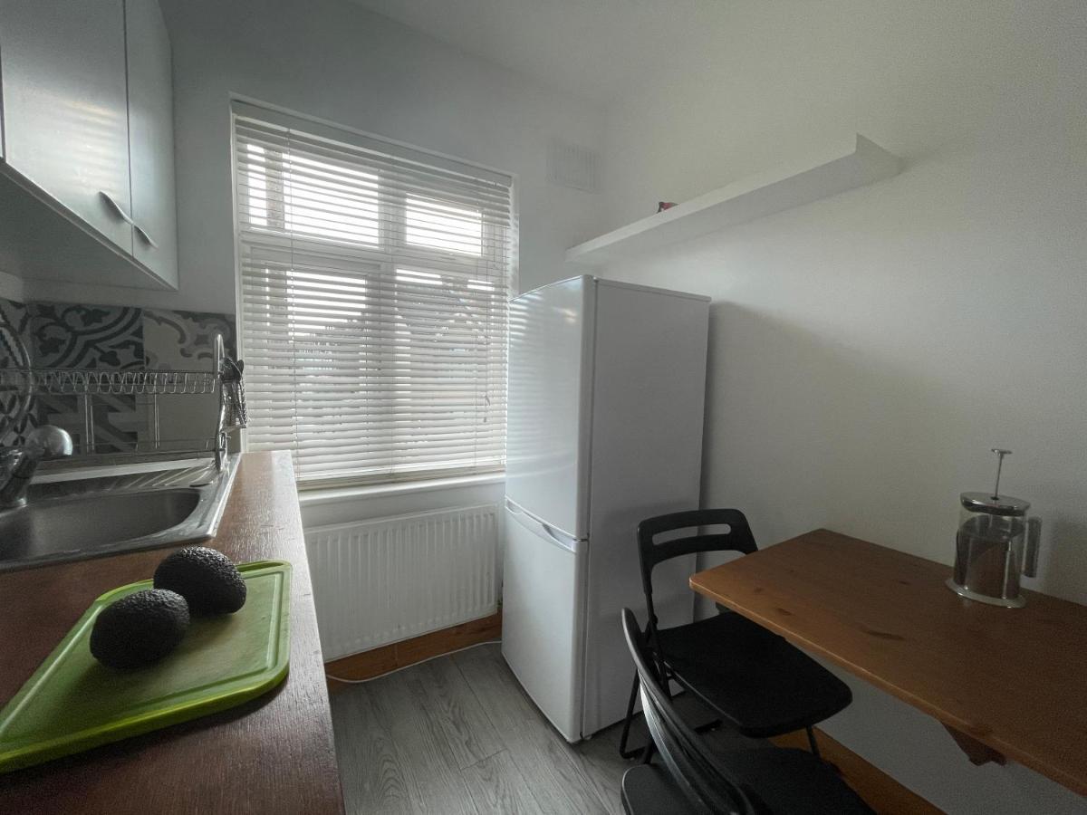 伦敦 Entire House Floor Perfect For Couples & Freelancers - Available For Single Too酒店 外观 照片